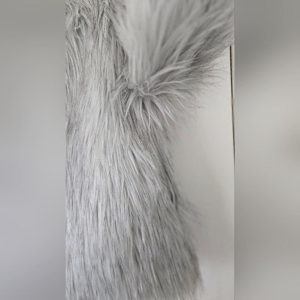 Topshop Faux Fur Grey Shag Coat Jacket Grey White - Picture 8 of 10